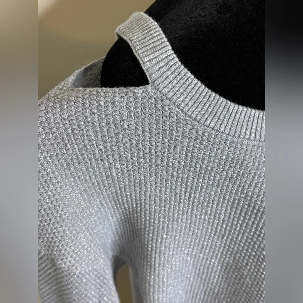 Michael Kors gray silver sparkle peek a boo shoulder split hem sweater XL EUC